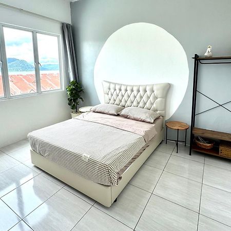 Full Moon Apartment Kuah Buitenkant foto