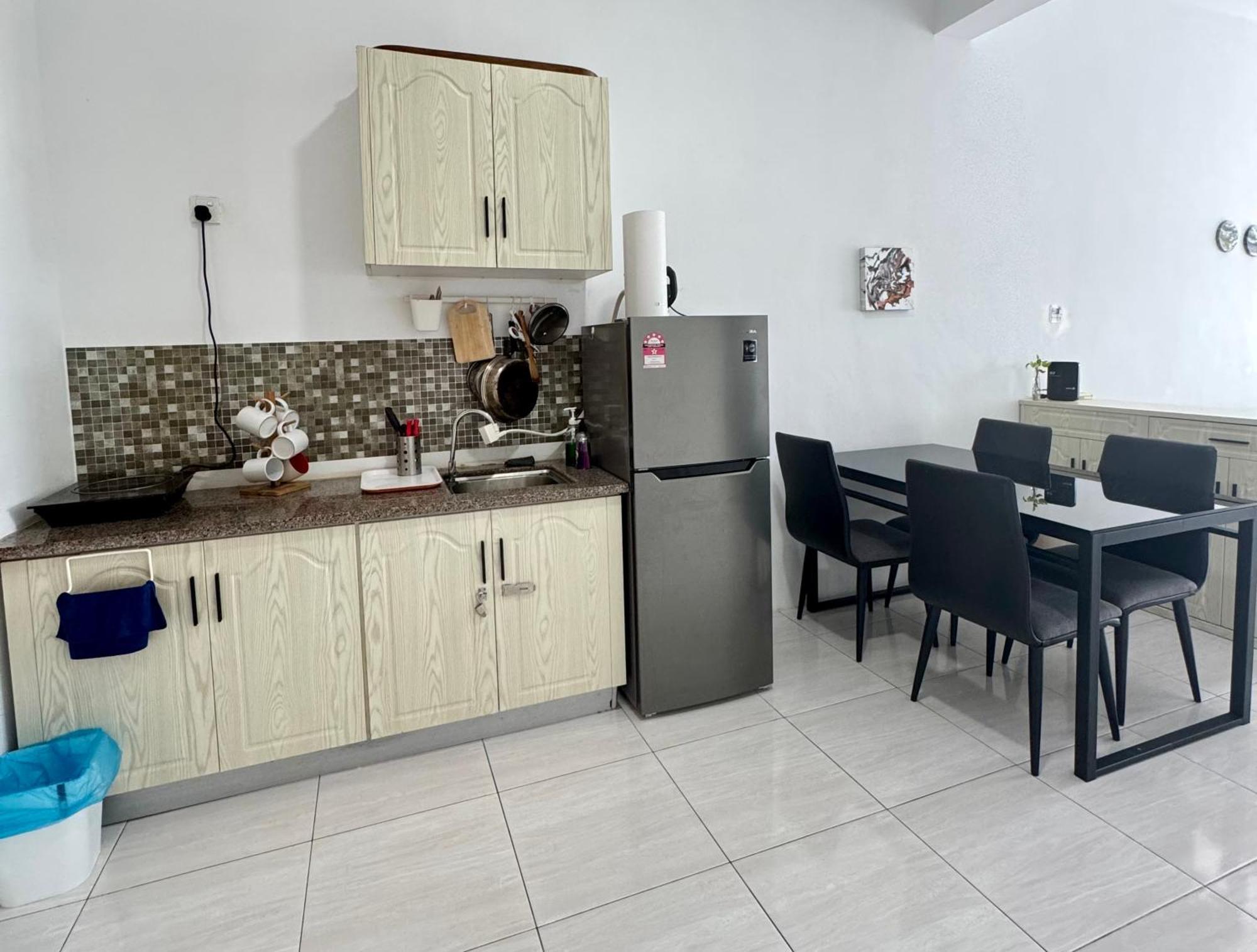 Full Moon Apartment Kuah Buitenkant foto