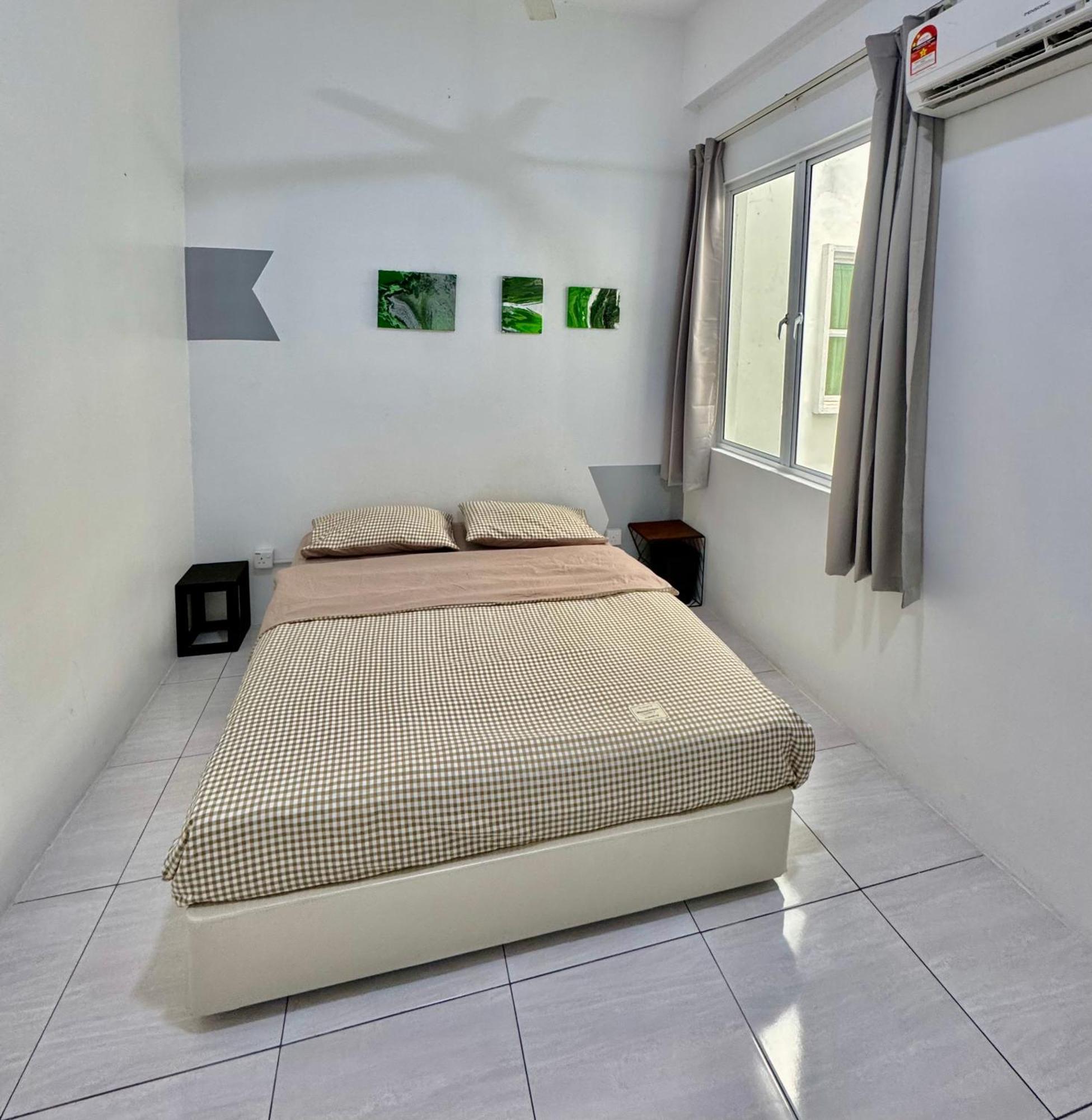 Full Moon Apartment Kuah Buitenkant foto